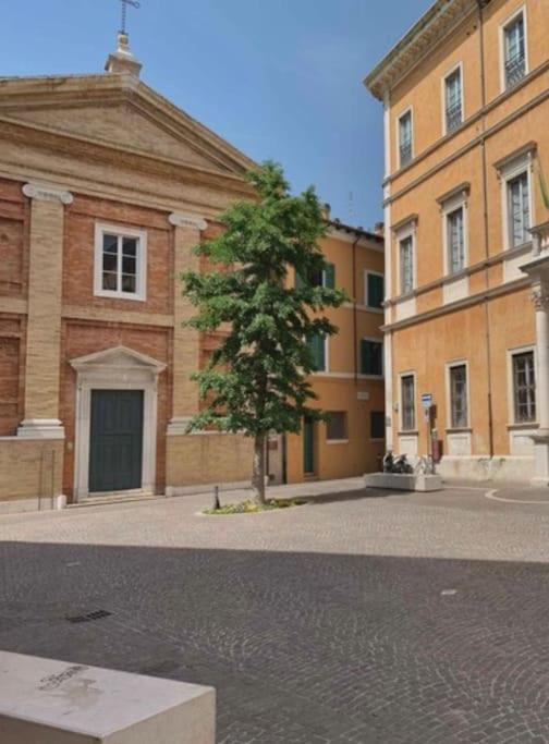Appartamento Centro Storico Nuovo E Ristrutturato Пезаро Екстер'єр фото